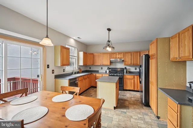 $570,000 | 4 Cheyenne Court, Burlington, NJ 08016