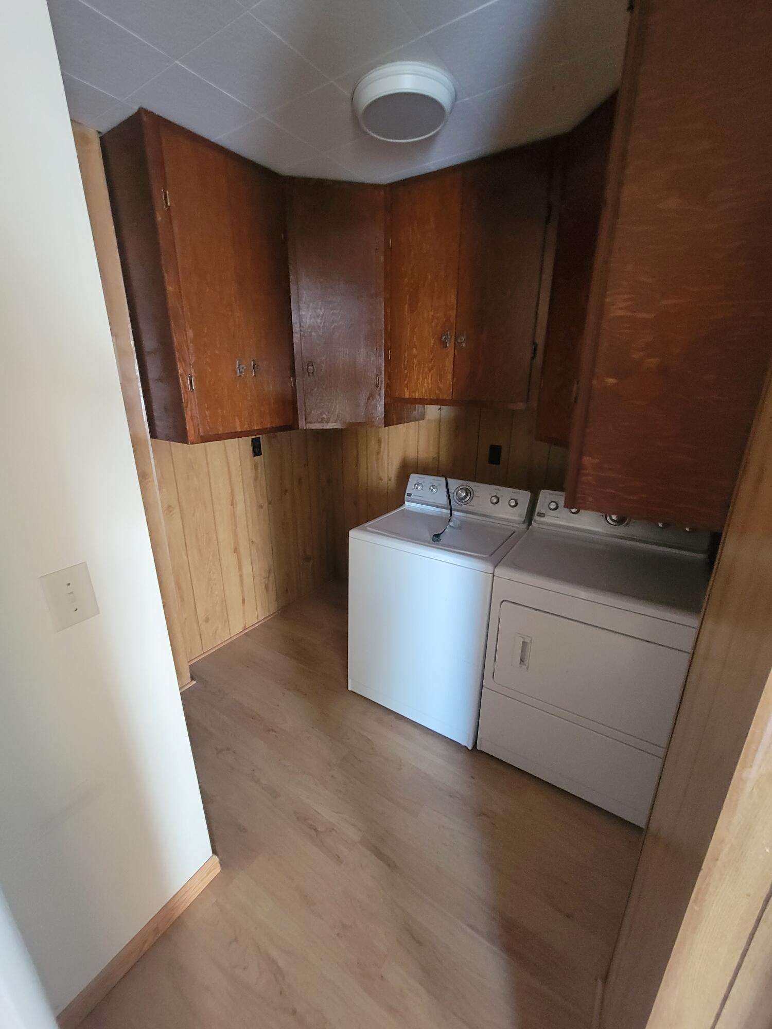 185 Elm Street Brewer, ME 04412 - Photo 5 of 26 20251209_142204