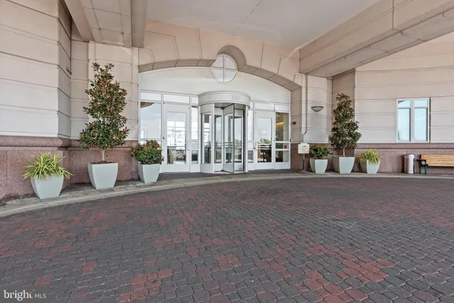 $335,000 | 100 Harborview Drive, Unit 202, Baltimore, MD 21230