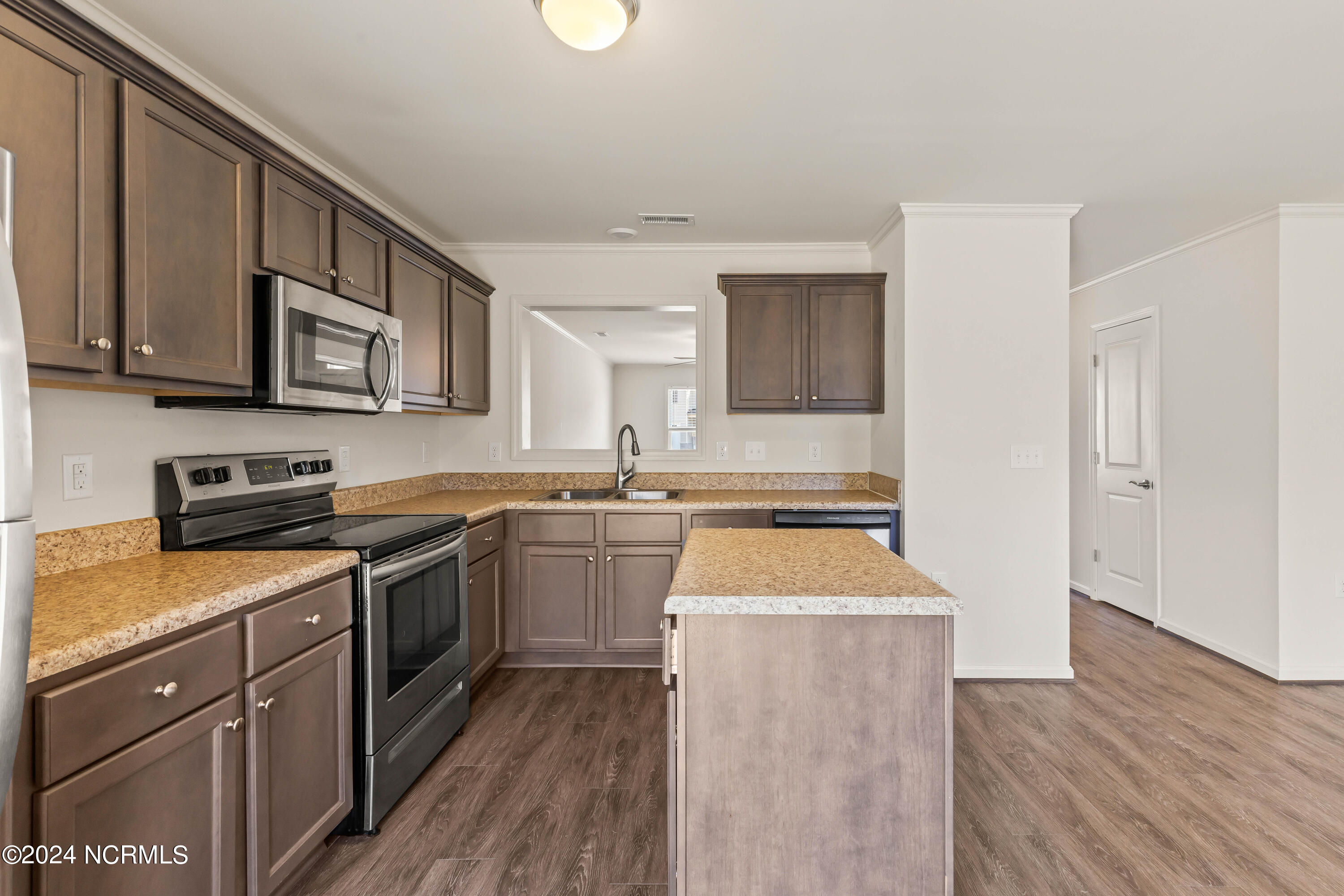 459 Sullivan Loop Road Midway Park, NC 28544 - Photo 11 of 24 11