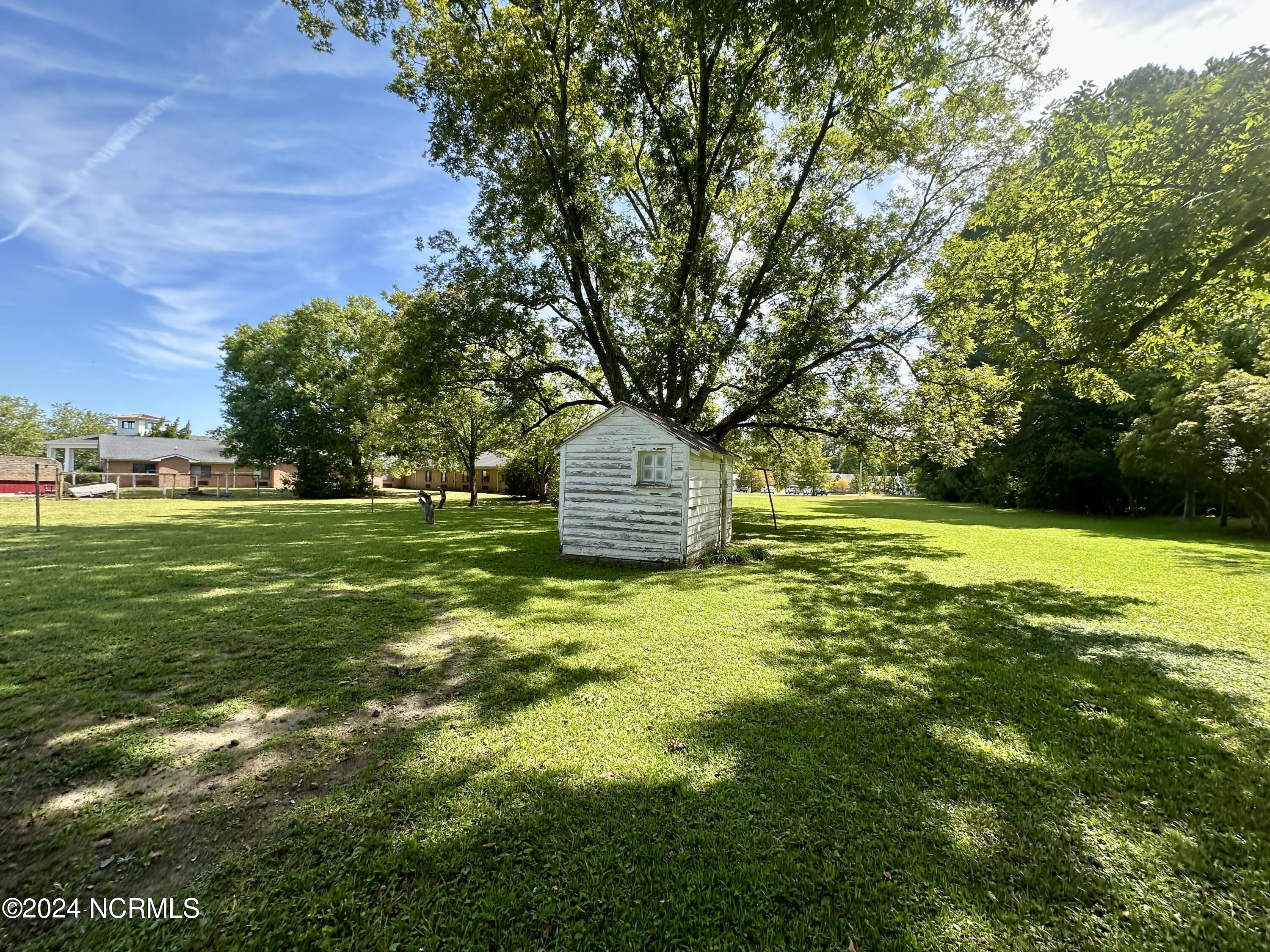114 Rhodes Avenue Windsor, NC 27983 - Photo 23 of 26 IMG_1795