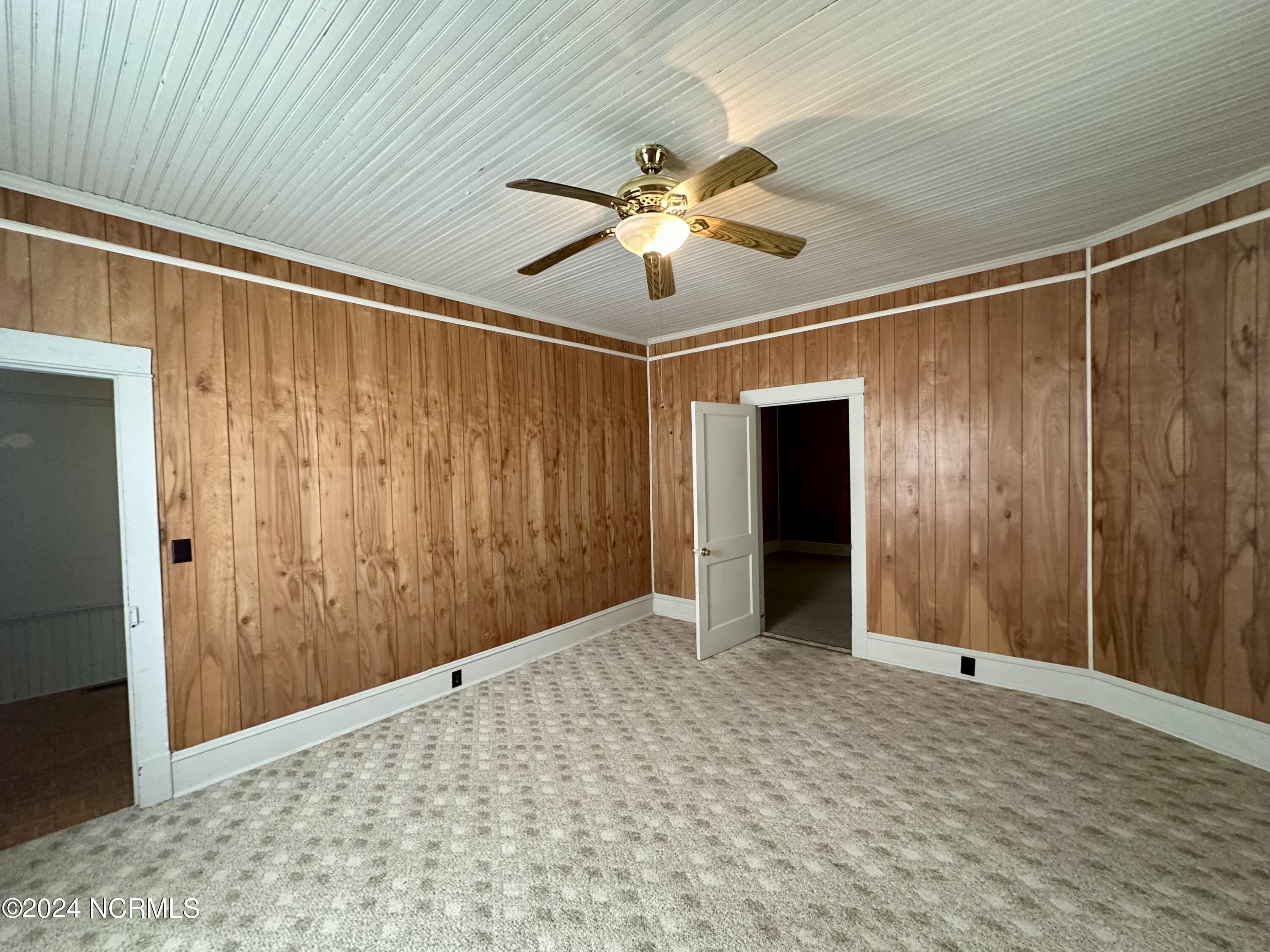 114 Rhodes Avenue Windsor, NC 27983 - Photo 8 of 26 IMG_1773