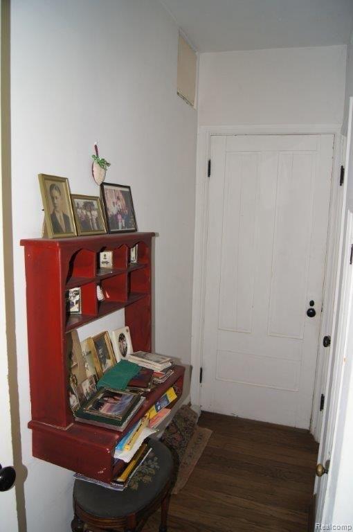 2312 South Lapeer Road Lapeer, MI 48446 - Photo 17 of 22 2312 S. Lapeer 029.jpg