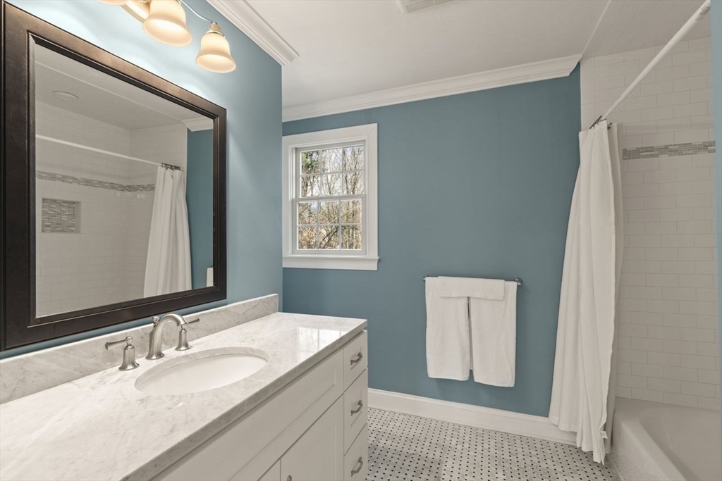 21 Smith Road Milton, MA 02186 - Photo 24 of 37