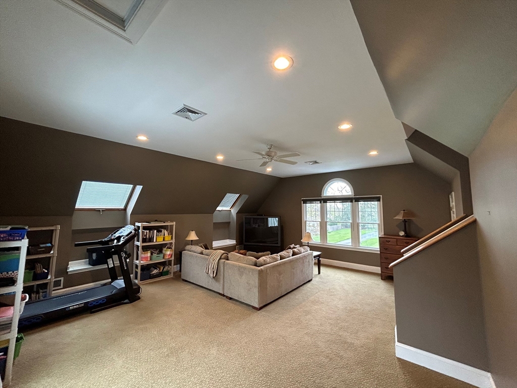 21 Smith Road Milton, MA 02186 - Photo 26 of 37