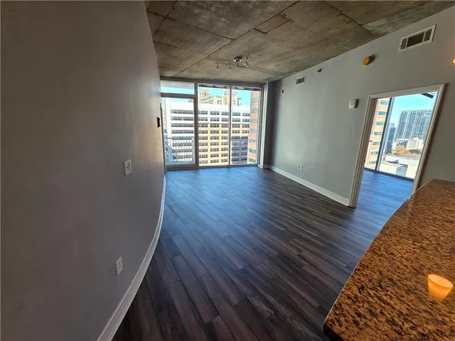 $2,695 | 44 Peachtree Place Northeast, Unit 1931, Atlanta, GA 30309
