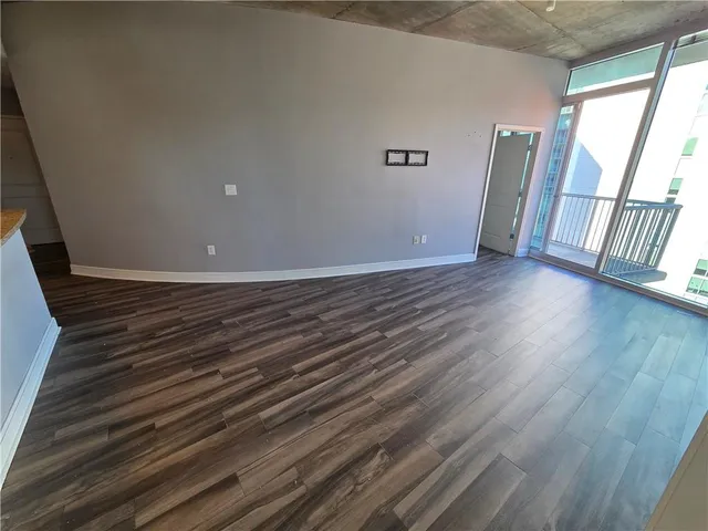 $2,695 | 44 Peachtree Place Northeast, Unit 1931, Atlanta, GA 30309