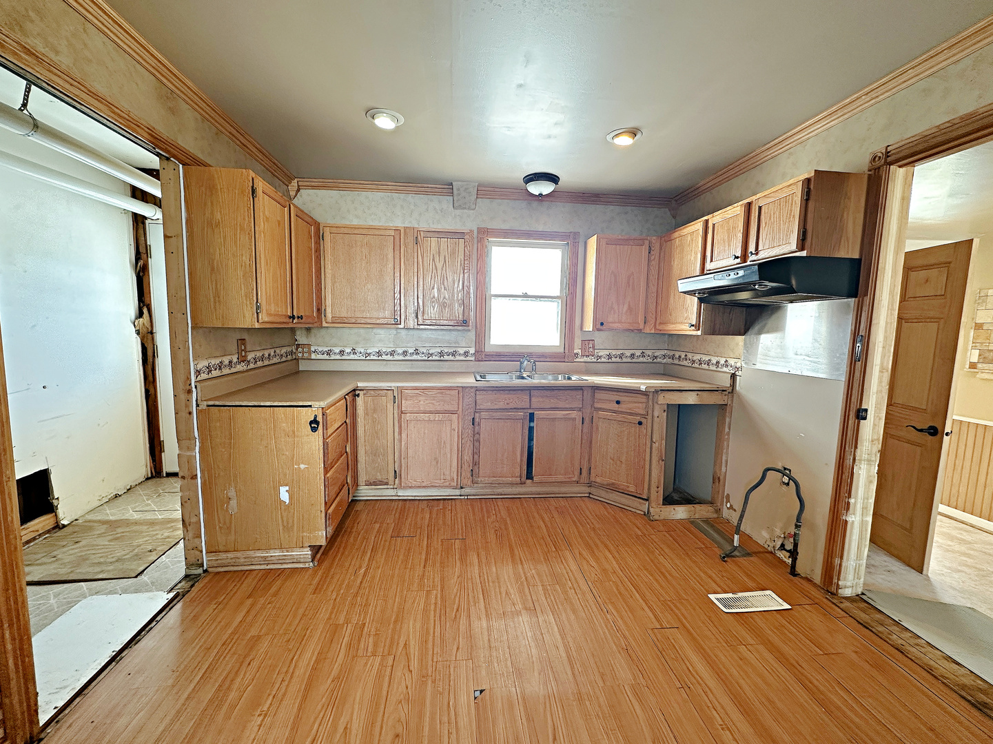 304 Columbus Road Streator, IL 61364 - Photo 7 of 23 Gallery Image 7