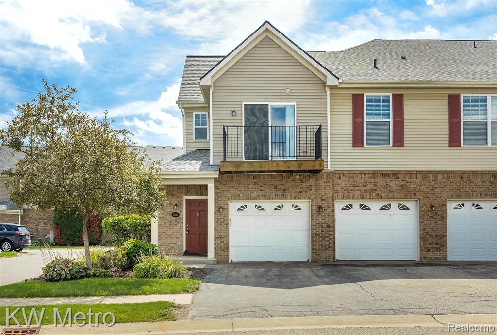 10130 Ridge Run Street Howell, MI 48855 - Photo 1 of 27 Gallery Image 1