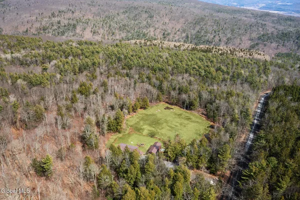 $699,900 | 380 Mallon Road, Fulton, NY 12071