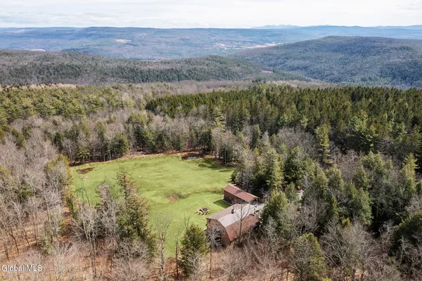 $699,900 | 380 Mallon Road, Fulton, NY 12071