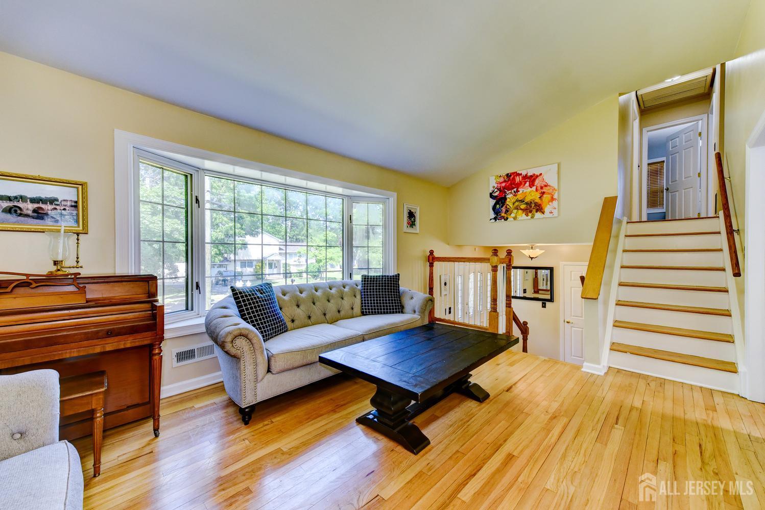 17 Sand Road Milltown, NJ 08850 - Photo 9 of 36