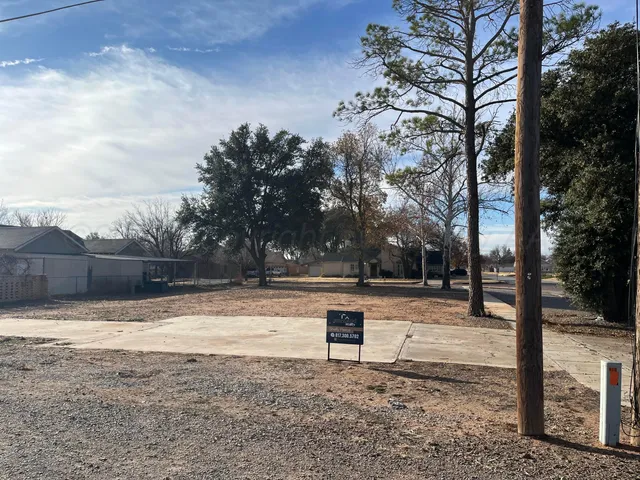 $28,000 | 610 Northwest Avenue E Nw, Childress, TX 79201