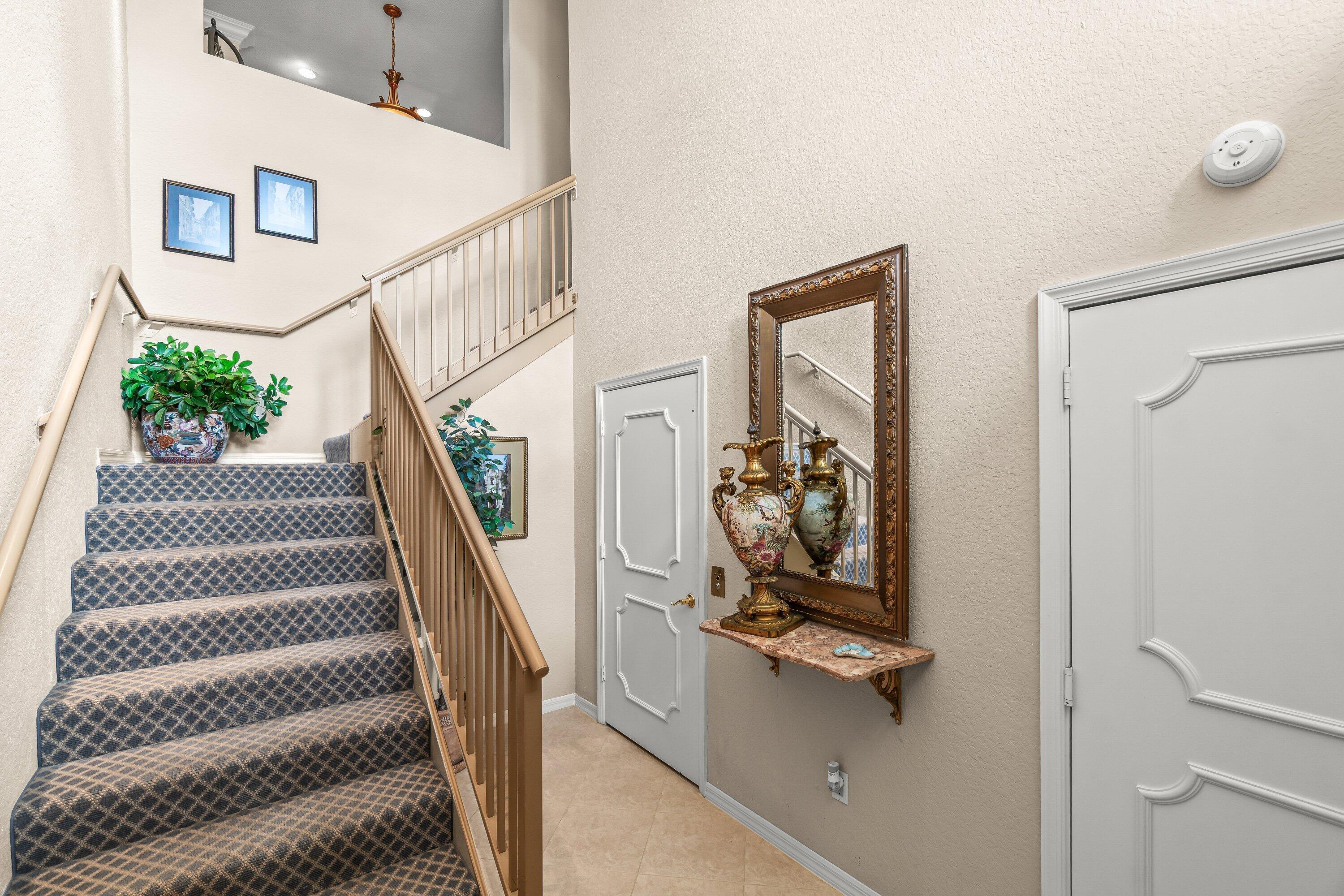 6229 Graycliff Drive, Unit D Boca Raton, FL 33496 - Photo 26 of 49 Foyer