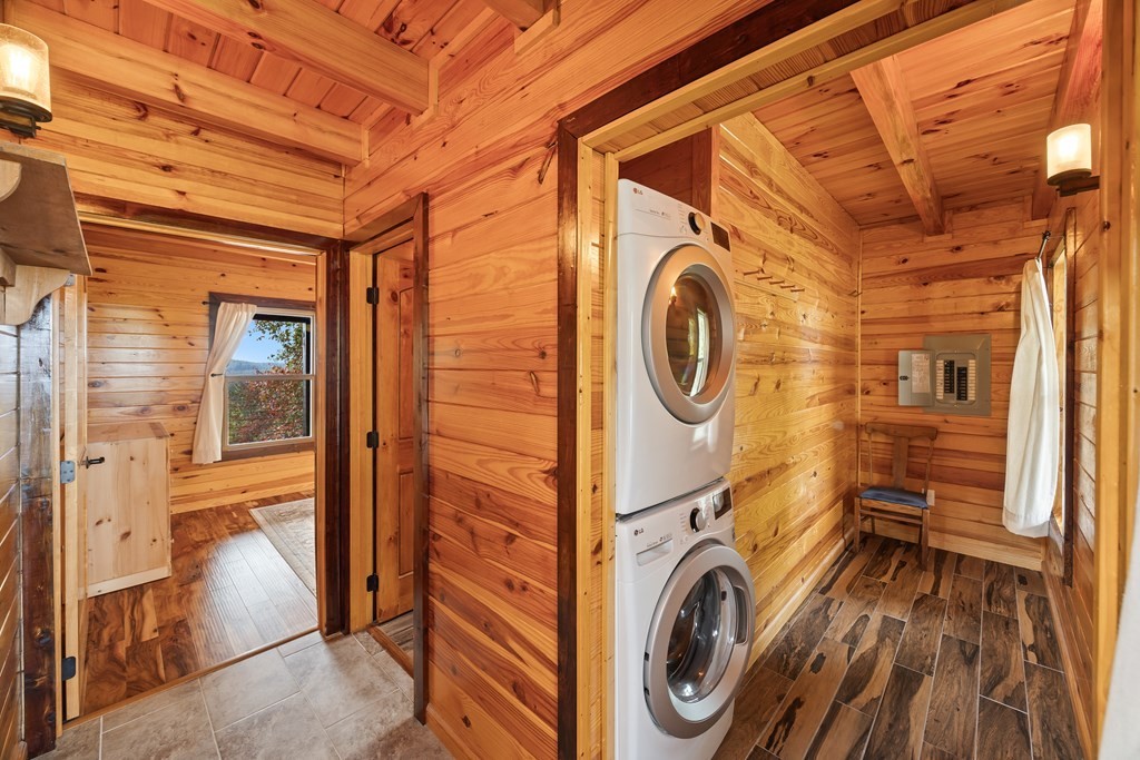 604 Hickory Hilham, TN 38568 - Photo 25 of 38 a utility room with dryer and washer