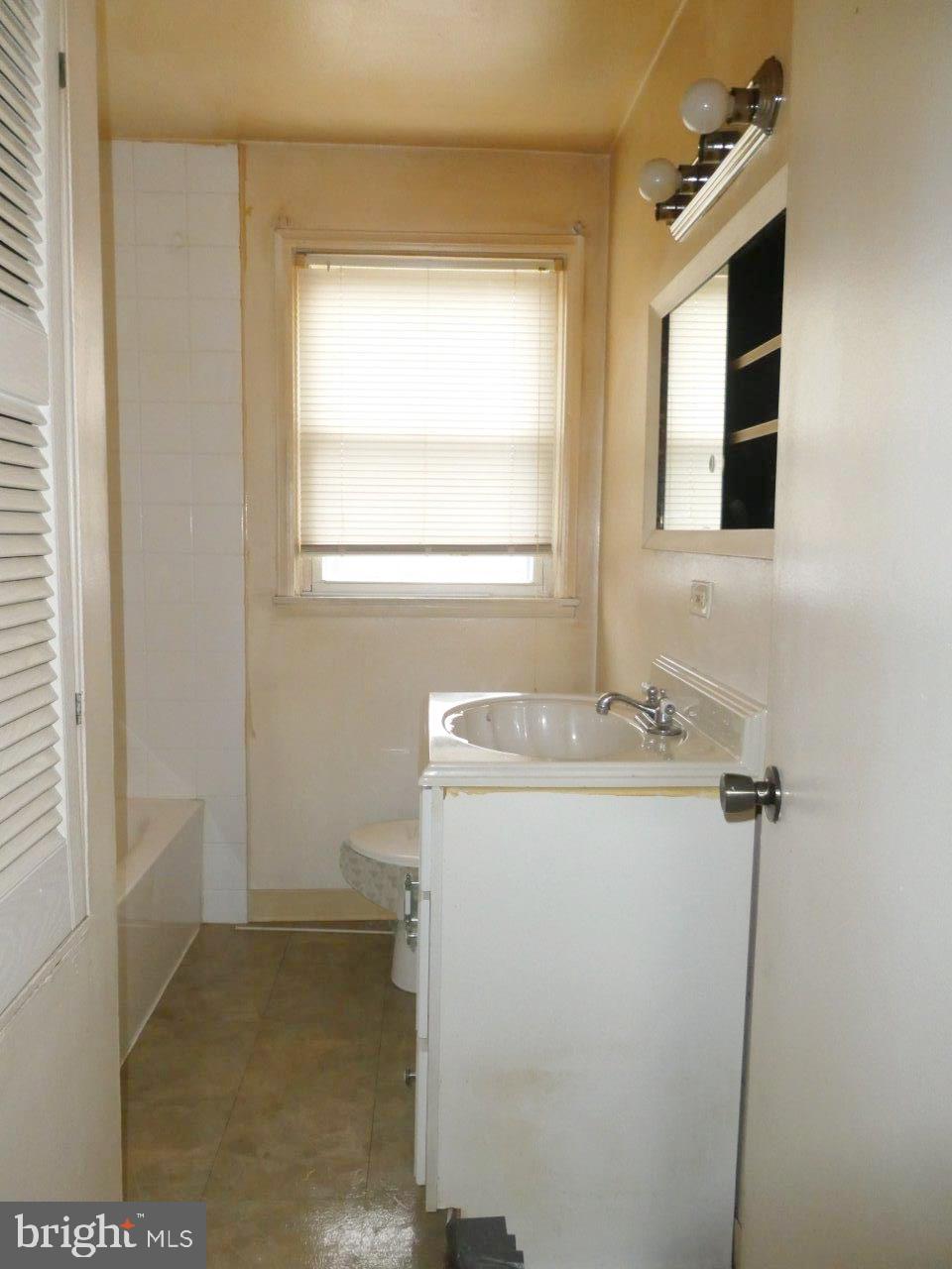 5528 Bucknell Road Baltimore, MD 21206 - Photo 16 of 23 Gallery Image 16
