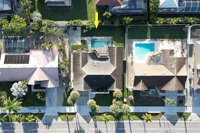 an aerial view of multiple house