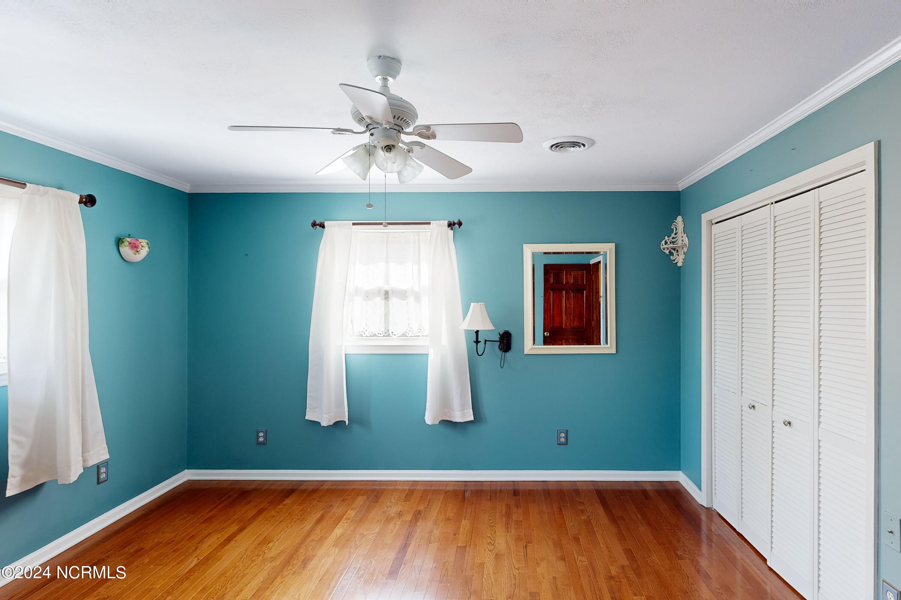 814 East Ocean Road Holly Ridge, NC 28445 - Photo 35 of 61 814 E Ocean - Interiors_36