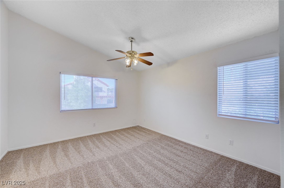 3213 Shallow Point Circle Las Vegas, NV 89117 - Photo 17 of 43