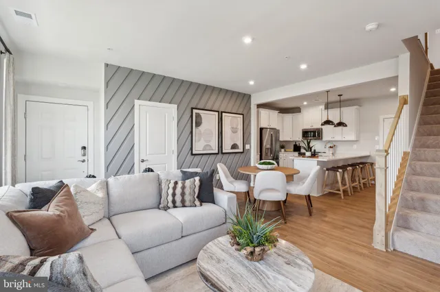 $543,560 | 1055 Inferno Terrace Southeast, Leesburg, VA 20175