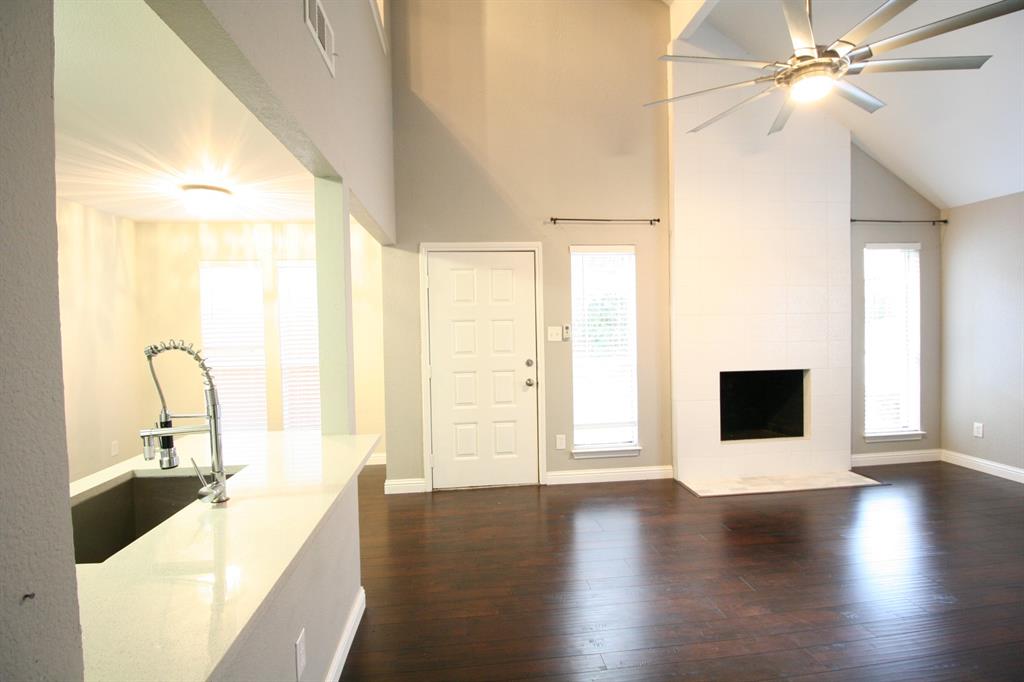 2064 Embassy Way Carrollton, TX 75006 - Photo 8 of 32 Gallery Image 8