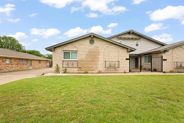 $1,675 | 4310 Gorman Drive, Fort Worth, TX 76132