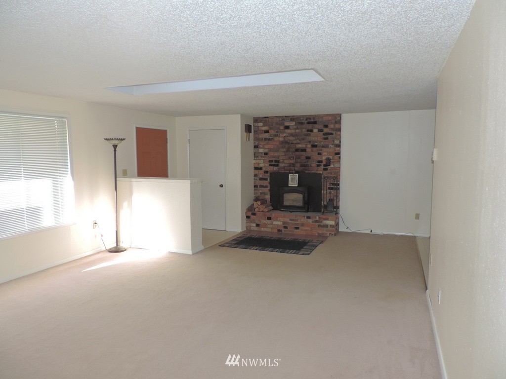 226 Cowlitz Road Winlock, WA 98596 - Photo 3 of 20 Gallery Image 3