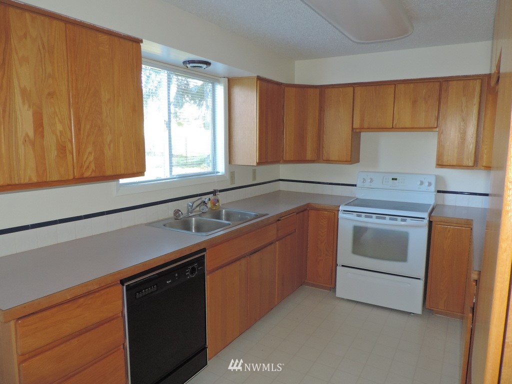 226 Cowlitz Road Winlock, WA 98596 - Photo 8 of 20 Gallery Image 8