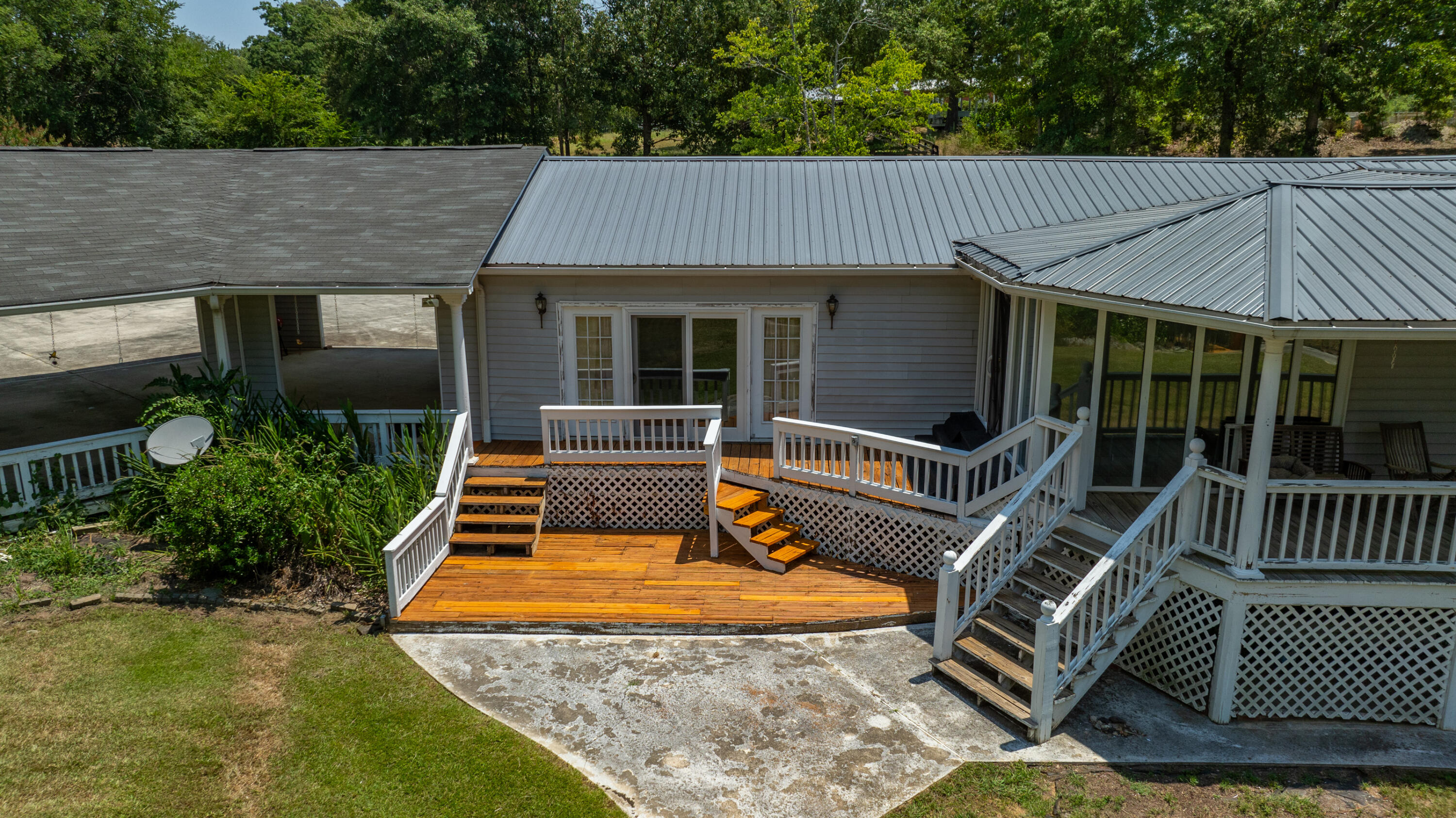 520 South Point Drive Gilbert, SC 29054 - Photo 36 of 118
