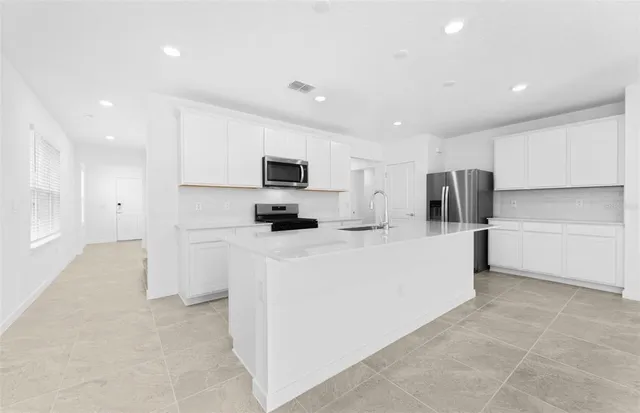 $425,120 | 9762 Crescent Moon Drive, Riverview, FL 33578