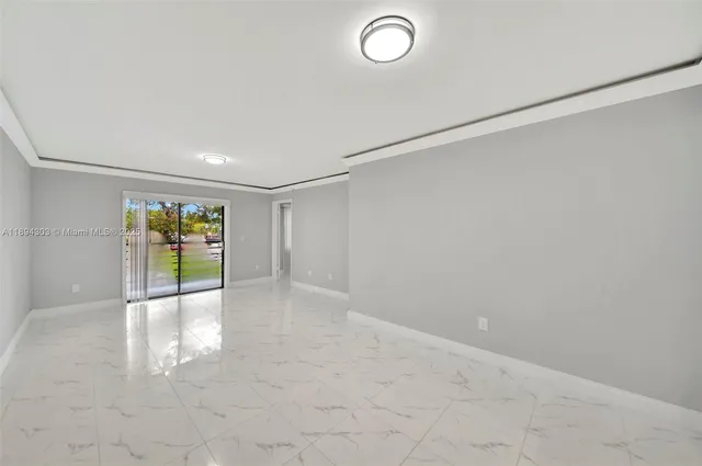 $225,000 | 871 Northeast 207th Terrace, Unit 4202, Miami, FL 33179