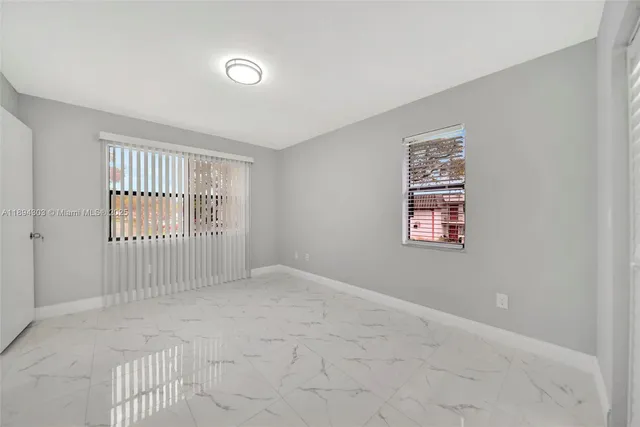 $225,000 | 871 Northeast 207th Terrace, Unit 4202, Miami, FL 33179