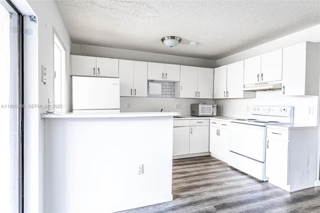 $185,000 | 10350 Southwest 220th Street, Unit 254, Cutler Bay, FL 33190