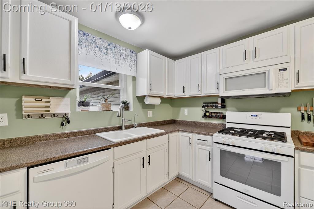 2142 Washington Road Lansing, MI 48911 - Photo 17 of 30 Gallery Image 17