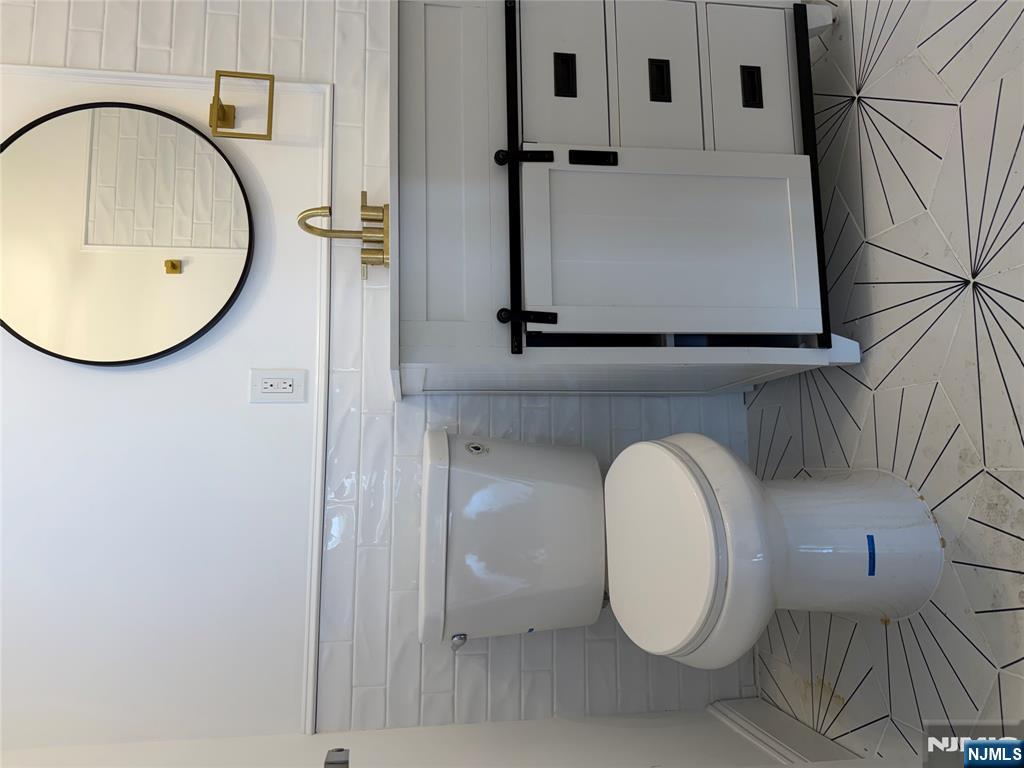 771 5th Street Lyndhurst, NJ 07071 - Photo 8 of 16