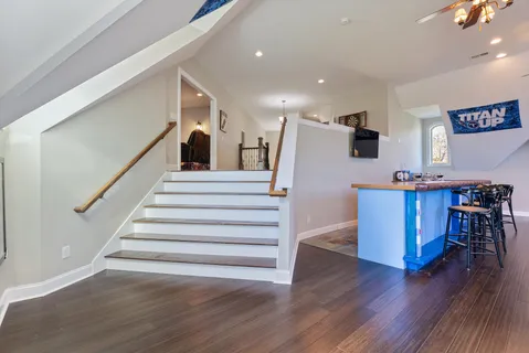 a view of a house with a big yard