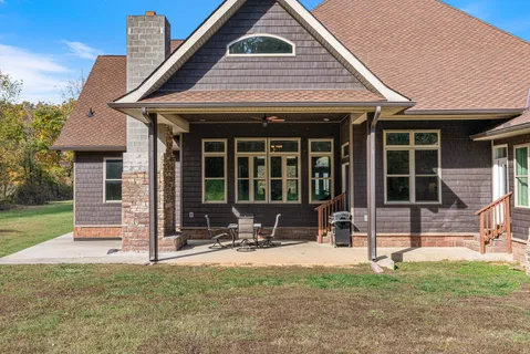 $834,900 | 472 Parker Road, Portland, TN 37148