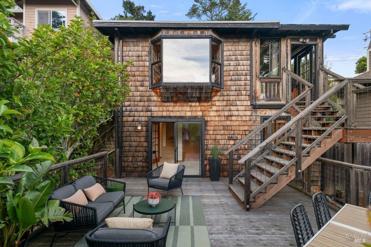 12 Alturas Way Mill Valley, CA 94941 - Photo 2 of 53