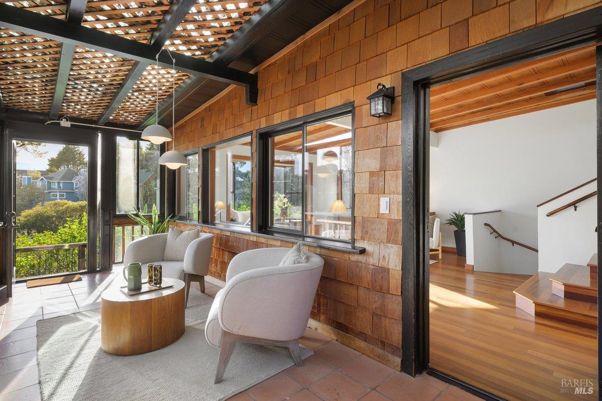 12 Alturas Way Mill Valley, CA 94941 - Photo 4 of 53