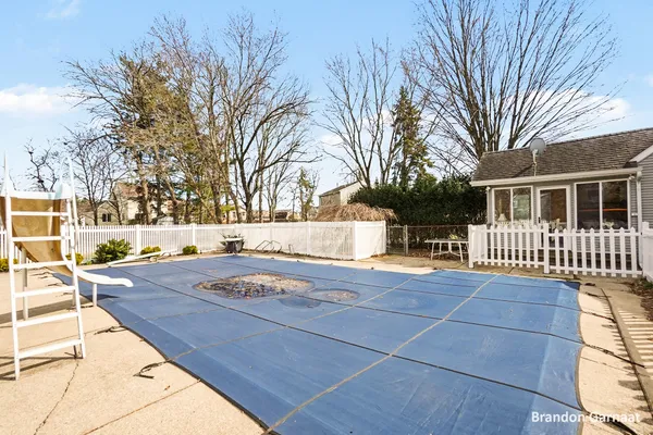 $442,500 | 4351 Brookcrest Drive Southwest, Wyoming, MI 49418
