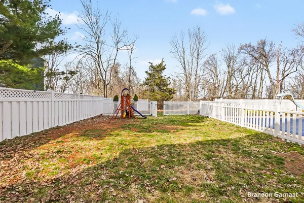 $442,500 | 4351 Brookcrest Drive Southwest, Wyoming, MI 49418