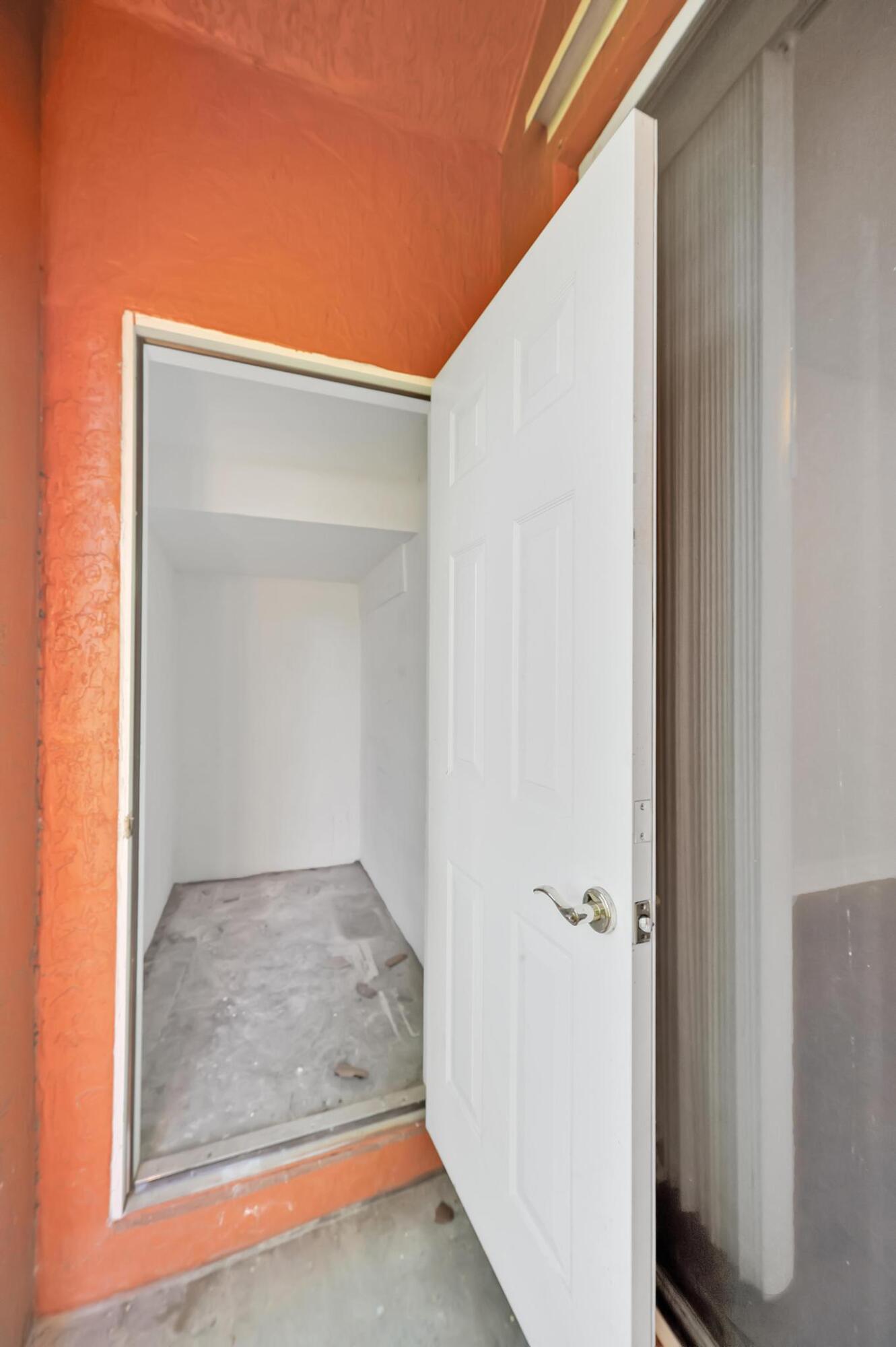 55 Southeast Palermo, Unit 106 Stuart, FL 34994 - Photo 32 of 39 a view of a small space