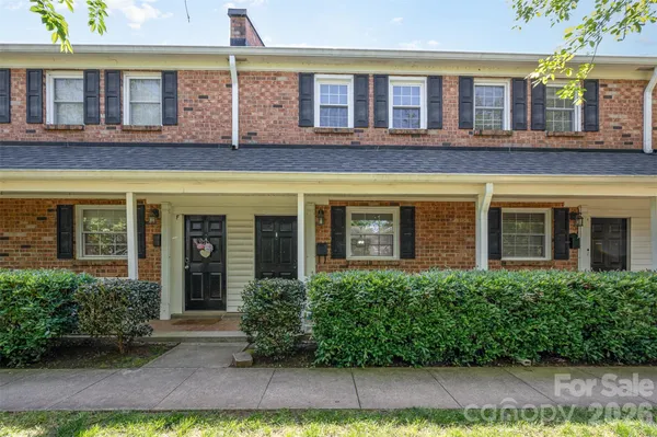 $239,000 | 1218 Green Oaks Lane, Unit E, Charlotte, NC 28205