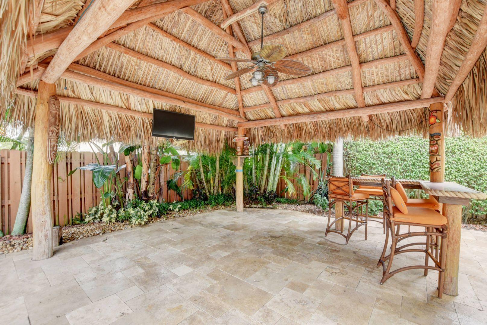 327 Seneca Lane Boca Raton, FL 33487 - Photo 48 of 48 tiki