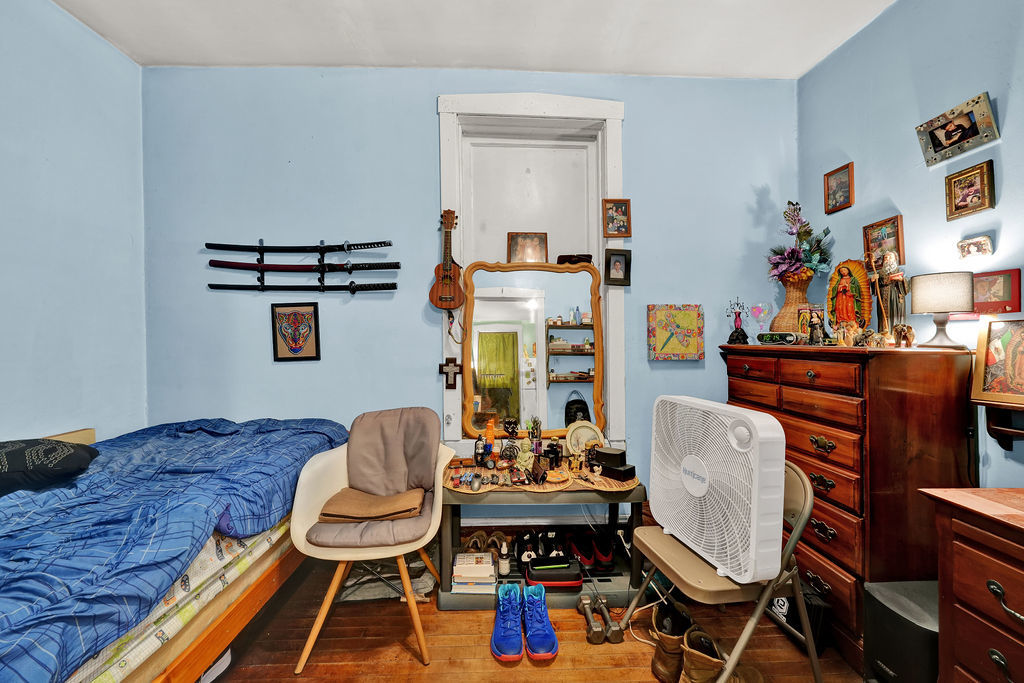 2231 West 23rd Place Chicago, IL 60608 - Photo 20 of 28