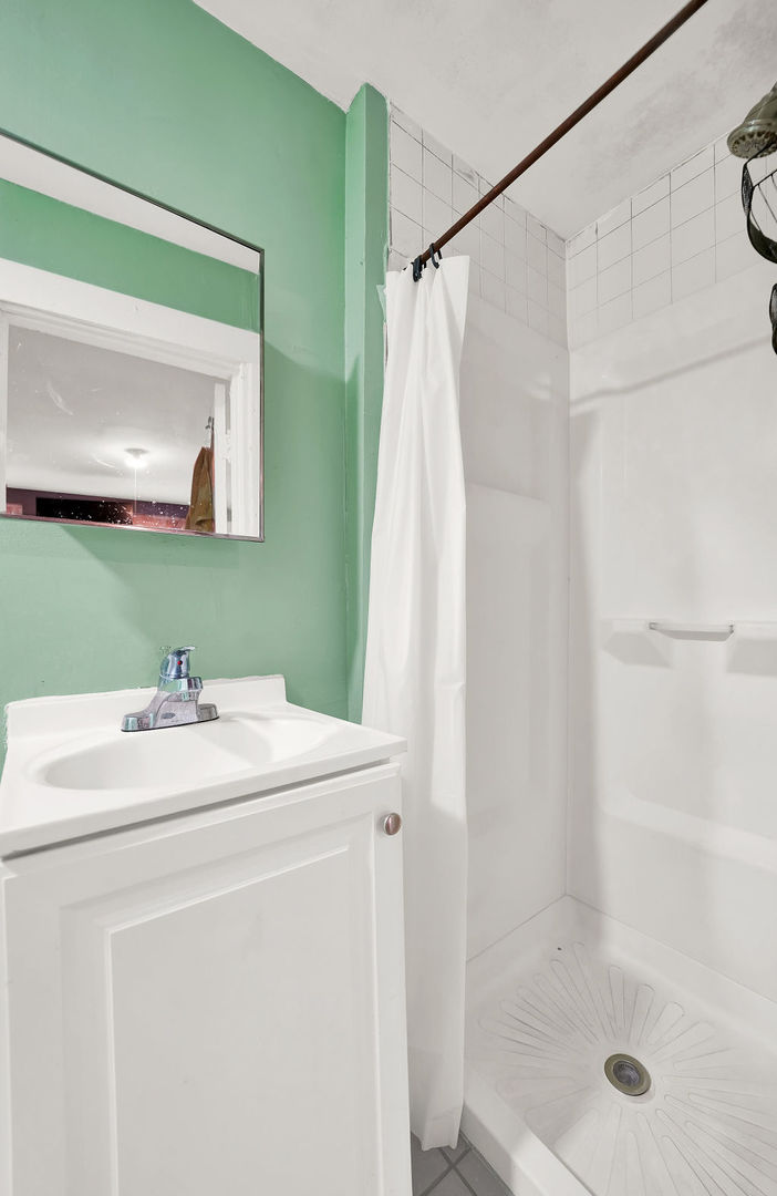 2231 West 23rd Place Chicago, IL 60608 - Photo 27 of 28