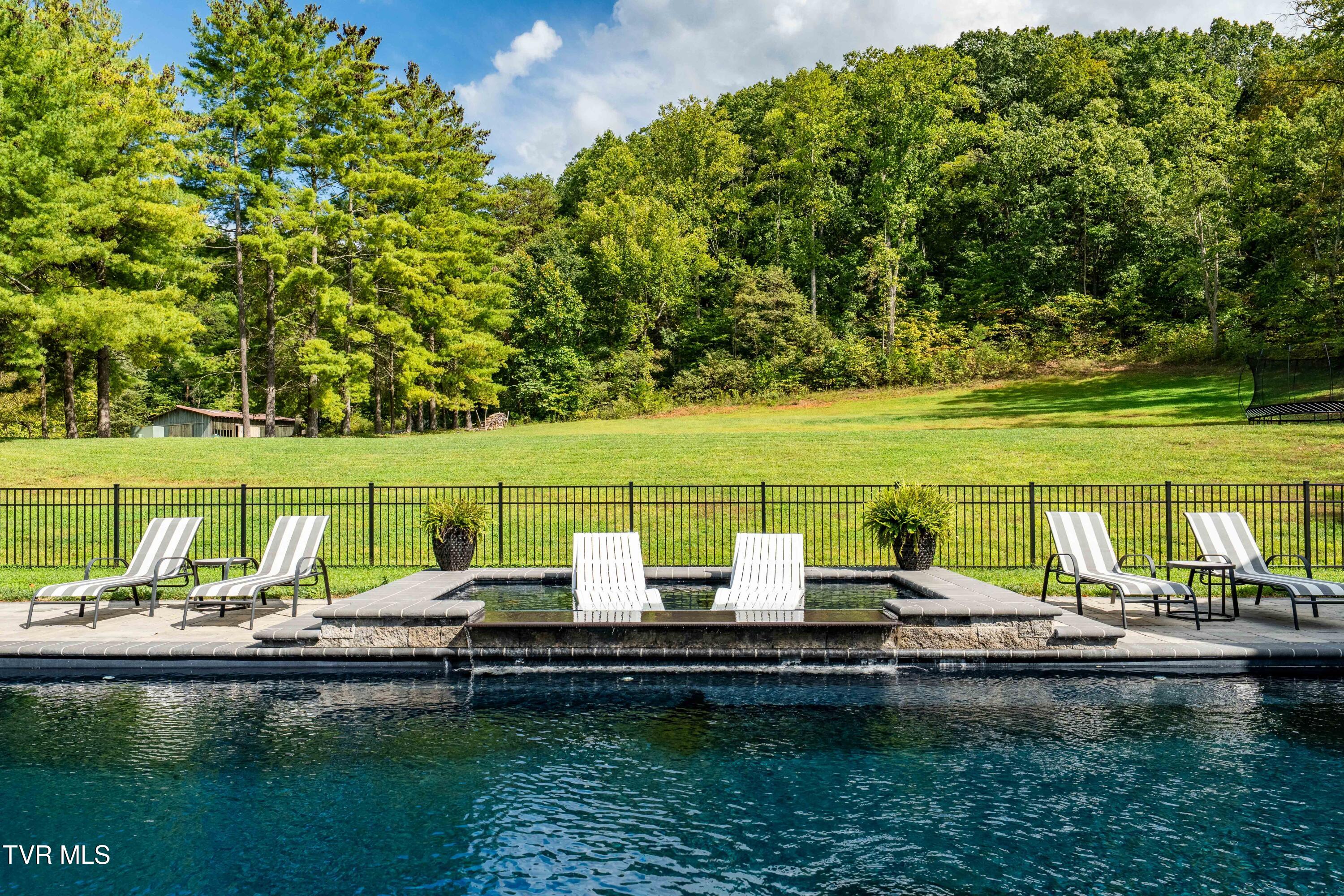 2333 Rock Springs Road Kingsport, TN 37664 - Photo 106 of 165 2333 Rock Springs Road (66 of 169)