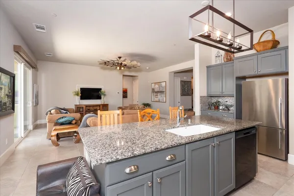 $645,500 | 602 Pinnacle Drive, Madera, CA 93636