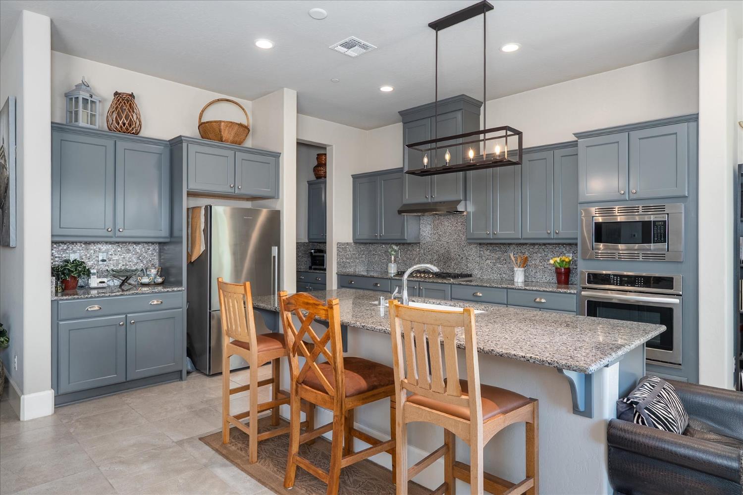 602 Pinnacle Drive Madera, CA 93636 - Photo 10 of 37