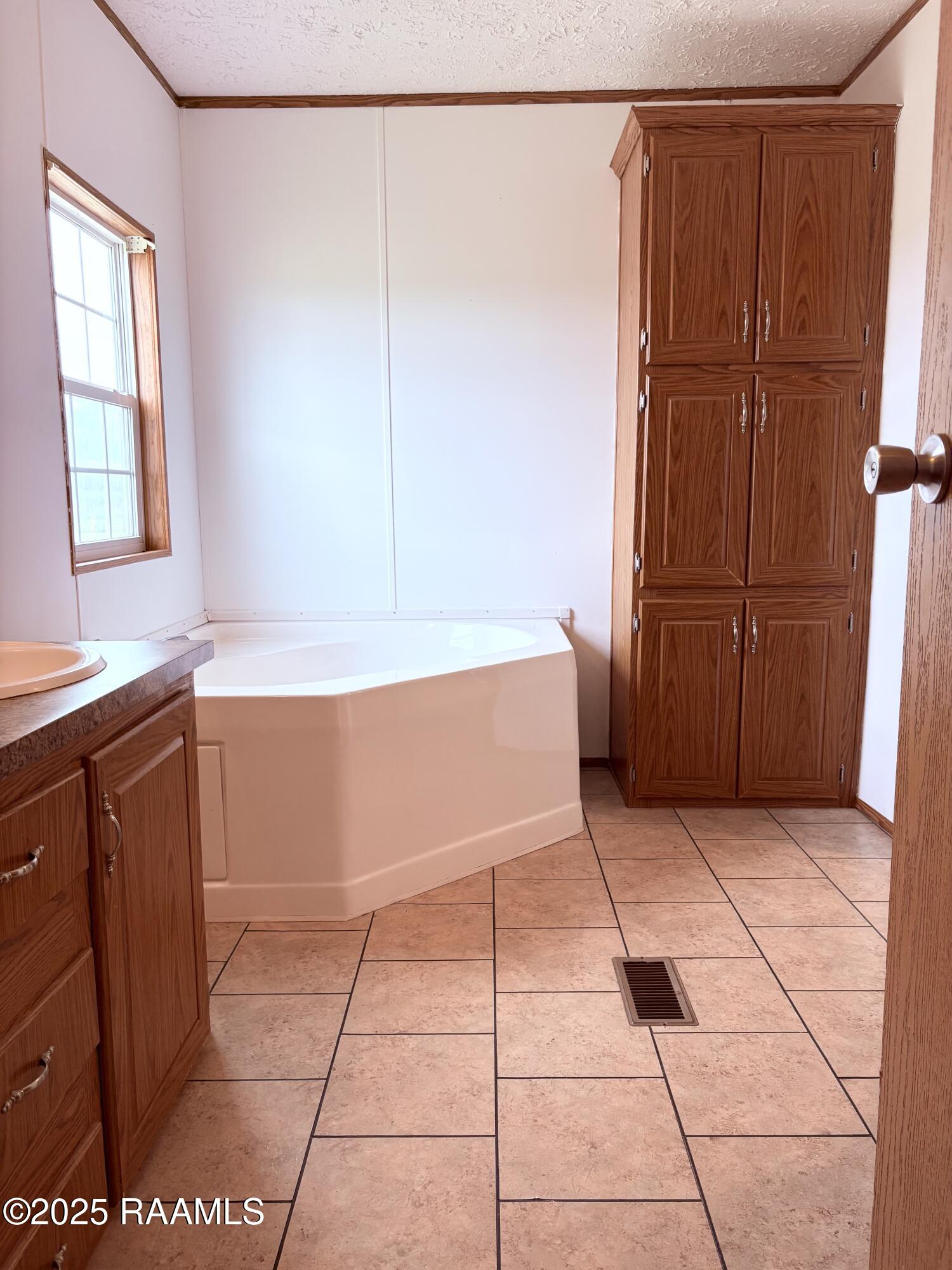 688 Vintage Road Church Point, LA 70525 - Photo 11 of 15 IMG_20250904_131701